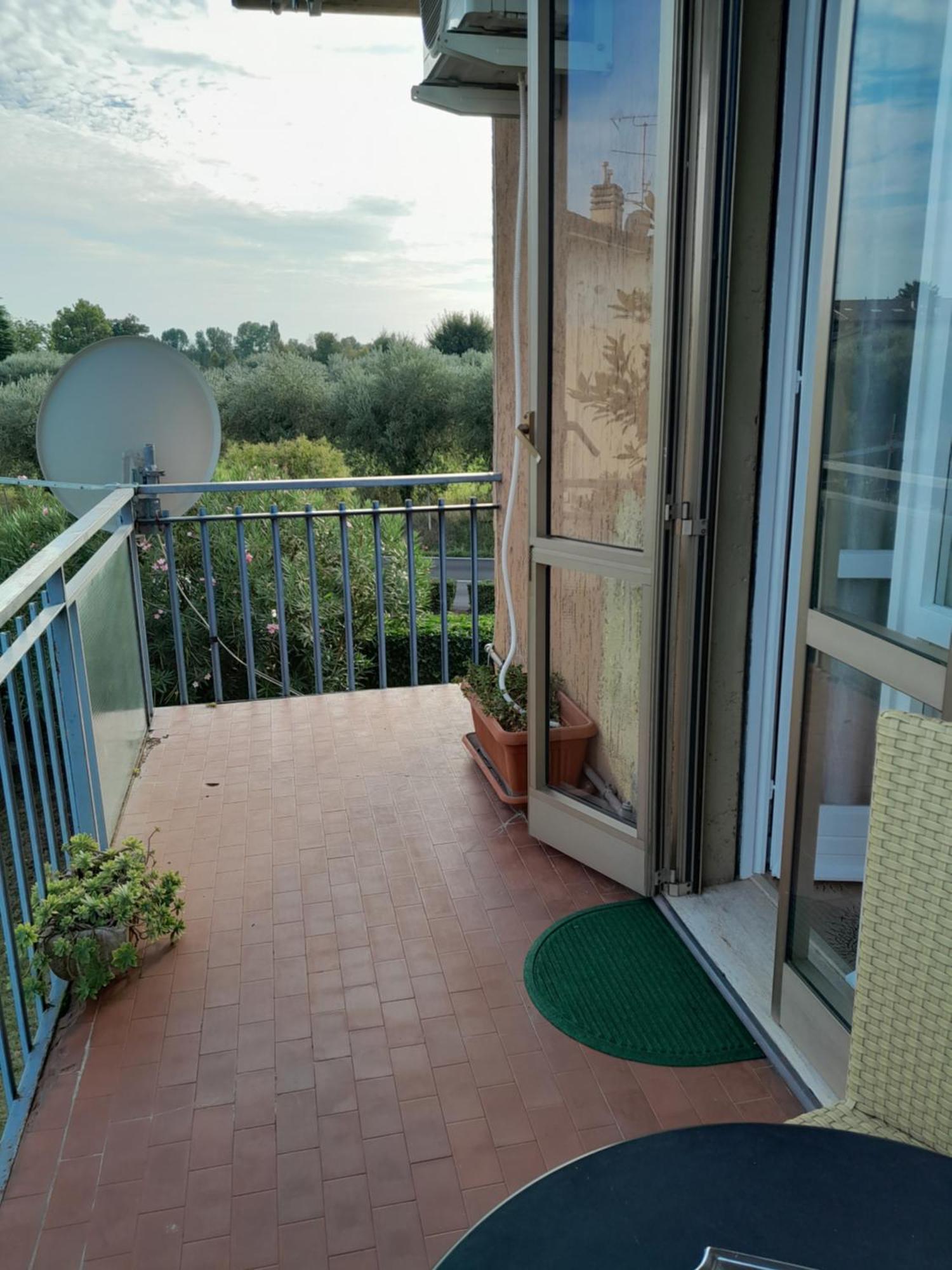 Casa Dell' Ulivo Apartment Desenzano del Garda Bagian luar foto